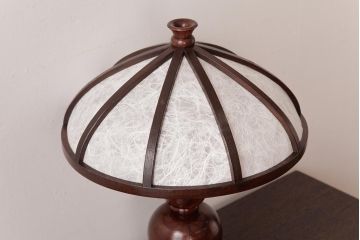 中古　たくみ工芸　ケヤキ・栗材　丸型スタンドライト(デスクスタンド、置き型照明)
