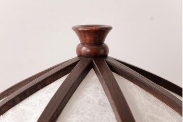 中古　たくみ工芸　ケヤキ・栗材　丸型スタンドライト(デスクスタンド、置き型照明)