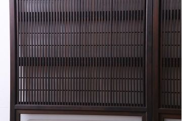 和製アンティーク　腰板ケヤキ材　障子枠付き　和モダンな空間づくりにおすすめな格子戸2枚セット(建具、引き戸)
