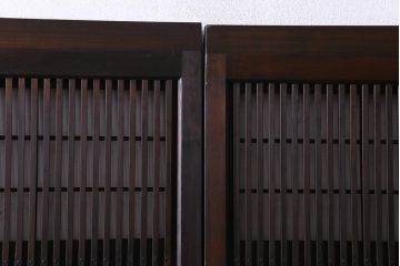 和製アンティーク　腰板ケヤキ材　障子枠付き　和モダンな空間づくりにおすすめな格子戸2枚セット(建具、引き戸)
