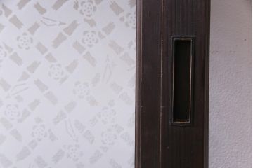 和製アンティーク　腰板ケヤキ材　障子枠付き　和モダンな空間づくりにおすすめな格子戸(建具、引き戸)