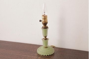 アメリカビンテージ　LEVITON　ロマンチックな雰囲気漂うスタンドライト(テーブルランプ)