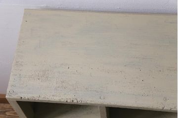 リメイク家具　脚付き　アンティークペイントがお洒落なマス目棚(収納棚)
