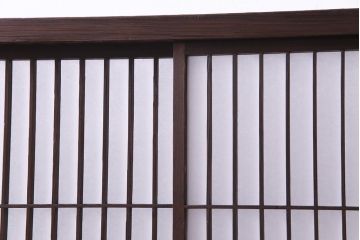 ビンテージ　高級杉材　障子戸付き　和の風情あふれるインテリアにおすすめな衝立(パーテーション、間仕切り)