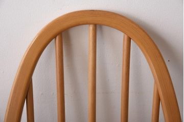 ヴィンテージ家具　イギリスビンテージ　ERCOL(アーコール)　木の温もり溢れるクエーカーチェア(椅子)(1)