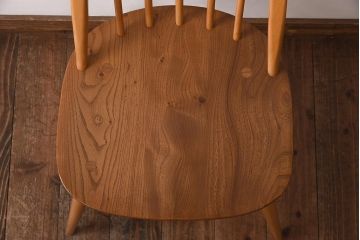 ヴィンテージ家具　イギリスビンテージ　ERCOL(アーコール)　木の温もり溢れるクエーカーチェア(椅子)(1)