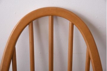 ヴィンテージ家具　イギリスビンテージ　ERCOL(アーコール)　木の温もり溢れるクエーカーチェア(椅子)(2)