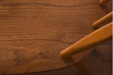 ヴィンテージ家具　イギリスビンテージ　ERCOL(アーコール)　木の温もり溢れるクエーカーチェア(椅子)