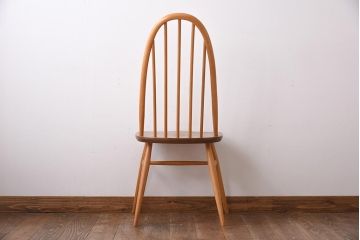 ヴィンテージ家具　イギリスビンテージ　ERCOL(アーコール)　優しい色味のクエーカーチェア(椅子)(1)