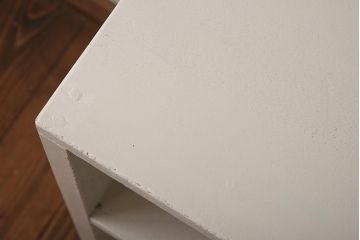 ペイント家具　学校の下駄箱をリメイクした鉄脚マス目棚(オープンラック、飾り棚)