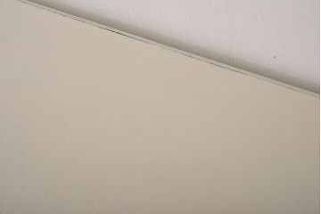 ペイント家具　学校の下駄箱をリメイクした鉄脚マス目棚(オープンラック、飾り棚)