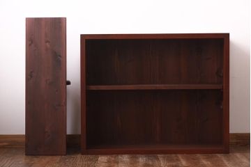 レトロ家具　和製アンティーク　当店オリジナル紋様ガラス　レトロな雰囲気がお洒落なガラス戸棚(収納棚、食器棚)