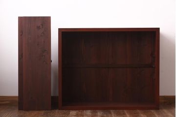 レトロ家具　和製アンティーク　当店オリジナル紋様ガラス　レトロな雰囲気がお洒落なガラス戸棚(収納棚、食器棚)