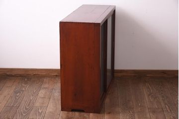 レトロ家具　和製アンティーク　当店オリジナル紋様ガラス　レトロな雰囲気がお洒落なガラス戸棚(収納棚、食器棚)