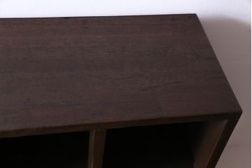 レトロ家具　昭和レトロ　5×3マス　脚付リメイク　正方形のマス目がすっきりとした印象の収納棚(マス目棚、飾り棚、オープンラック)