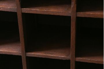 レトロ家具　昭和レトロ　5×3マス　脚付リメイク　正方形のマス目がすっきりとした印象の収納棚(マス目棚、飾り棚、オープンラック)