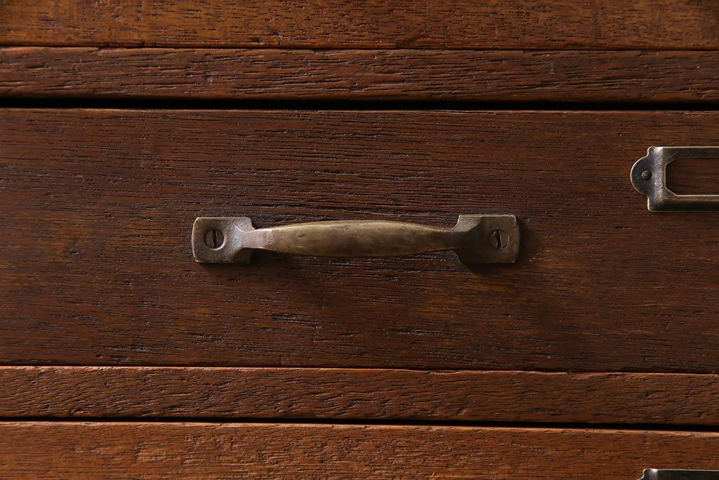 レトロ家具　昭和レトロ　ネームプレート付き　薄型の引き出しが40杯付いたチェスト(書類ケース、ドロワー)