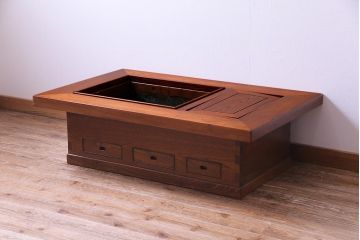 アンティーク雑貨　中古　民芸家具　四尺　鮮明なケヤキの杢目が楽しめる長火鉢(関西火鉢、囲炉裏、座卓)