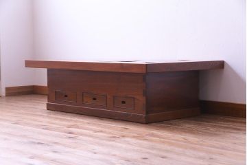 アンティーク雑貨　中古　民芸家具　四尺　鮮明なケヤキの杢目が楽しめる長火鉢(関西火鉢、囲炉裏、座卓)