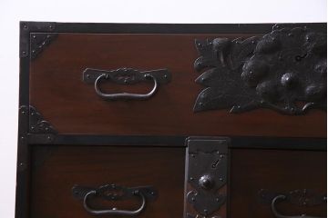 アンティーク家具　明治期　三尺　前面ケヤキ材　渋さと上品さが織り交じる小振りな整理箪笥(時代箪笥)