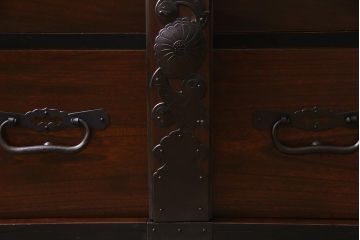 アンティーク家具　明治期　三尺　前面ケヤキ材　渋さと上品さが織り交じる小振りな整理箪笥(時代箪笥)