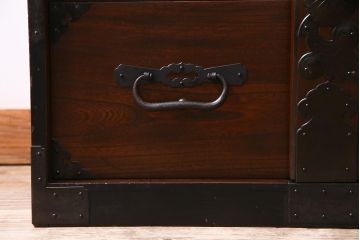 アンティーク家具　明治期　三尺　前面ケヤキ材　渋さと上品さが織り交じる小振りな整理箪笥(時代箪笥)