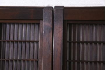 昭和初期　裏障子枠付き　腰板ケヤキ材　幅狭!粋な雰囲気のガラス格子戸(ガラス帯戸、引き戸、建具)4枚セット