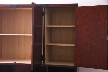 中古　岩谷堂箪笥　特注品　収納力と存在感抜群!大迫力の収納棚(キャビネット、戸棚、茶棚、飾り棚、店舗什器、上下バラ売り可能)(定価約140万円)(R-032938)