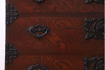 中古　岩谷堂箪笥　特注品　収納力と存在感抜群!大迫力の収納棚(キャビネット、戸棚、茶棚、飾り棚、店舗什器、上下バラ売り可能)(定価約140万円)(R-032938)