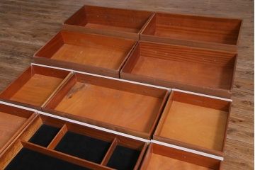 ヴィンテージ家具　リペイント　北欧ビンテージ　G-PLAN(ジープラン)　サニーオーク&チャイニーズホワイト　レトロモダンなダブルチェスト(サイドボード)