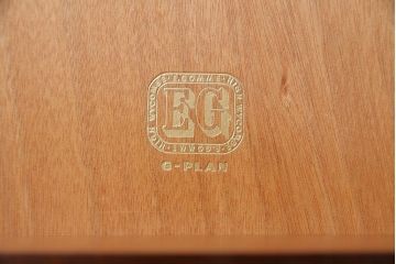 ヴィンテージ家具　北欧ビンテージ　G-PLAN　BBシリーズ　シックモダンなサイドボード(リビングボード)