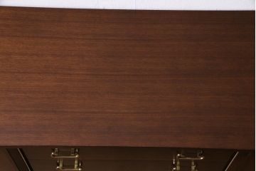 ヴィンテージ家具　北欧ビンテージ　G-PLAN　BBシリーズ　シックモダンなサイドボード(リビングボード)