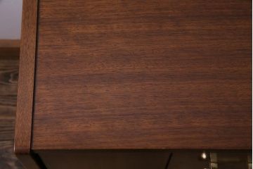 ヴィンテージ家具　北欧ビンテージ　G-PLAN　BBシリーズ　シックモダンなサイドボード(リビングボード)