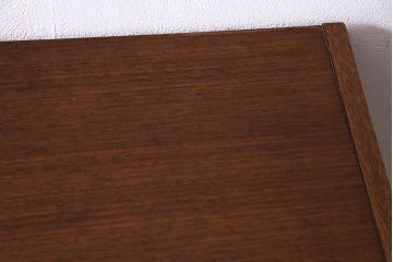 ヴィンテージ家具　北欧ビンテージ　G-PLAN　BBシリーズ　シックモダンなサイドボード(リビングボード)