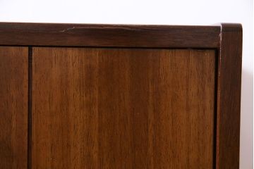 ヴィンテージ家具　北欧ビンテージ　G-PLAN　BBシリーズ　シックモダンなサイドボード(リビングボード)