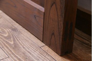 和製アンティーク　明治大正期　総ケヤキ材で作られた和モダンな印象のガラス入り蔵戸(建具、引き戸、玄関戸)