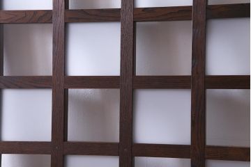 和製アンティーク　明治大正期　総ケヤキ材で作られた和モダンな印象のガラス入り蔵戸(建具、引き戸、玄関戸)