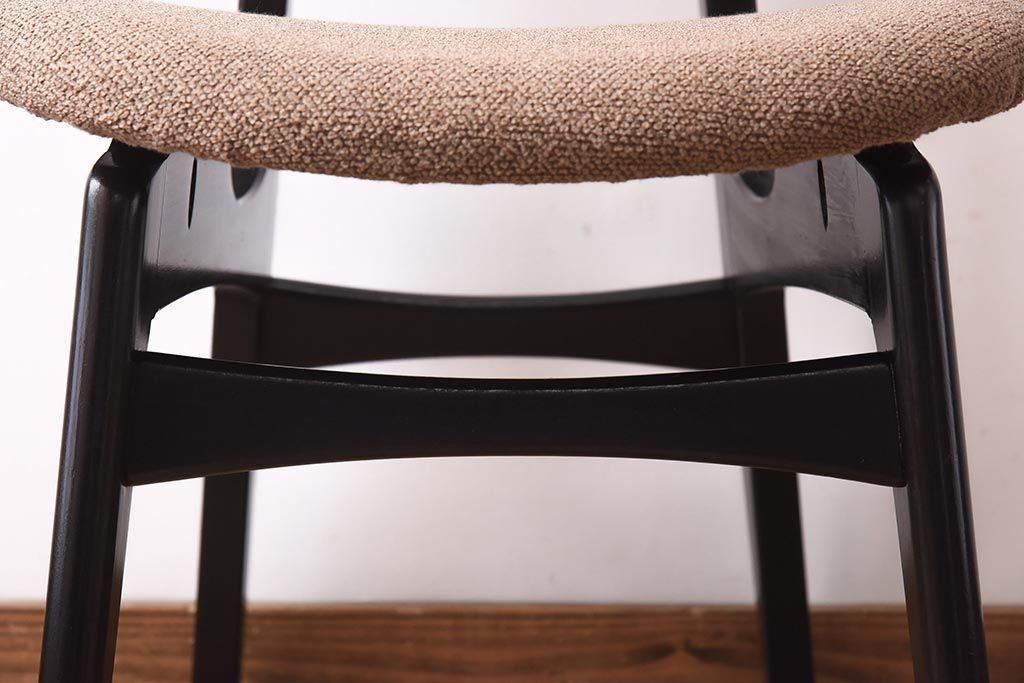 ヴィンテージ家具　北欧ビンテージ　G-PLAN(ジープラン)　ミッドセンチュリーな雰囲気が格好いいバタフライチェア(ダイニングチェア)