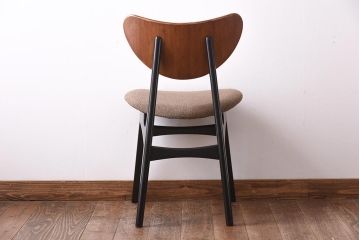 ヴィンテージ家具　北欧ビンテージ　G-PLAN(ジープラン)　ミッドセンチュリーな雰囲気が格好いいバタフライチェア(ダイニングチェア)