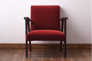 アンティーク家具　和製アンティーク　ナラ材　落ち着いた赤い座面が存在感を放つ一人掛けソファ(アームチェア)