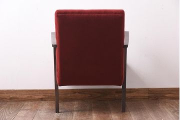 アンティーク家具　和製アンティーク　ナラ材　落ち着いた赤い座面が存在感を放つ一人掛けソファ(アームチェア)