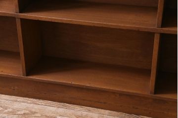 レトロ家具　昭和レトロ　学校で本棚として使われていた木の温もり溢れるオープンラック(飾り棚)