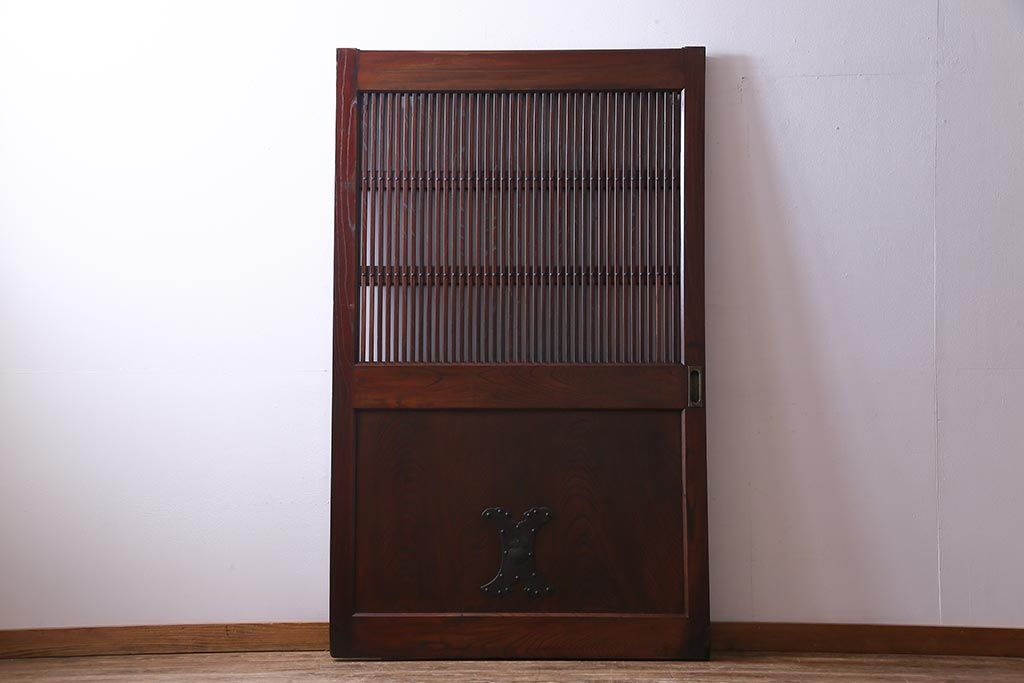 和製アンティーク　総ケヤキ材　漆塗り　赤みを帯びた木肌が味わい深いガラス入り蔵戸(建具、引き戸、玄関戸)