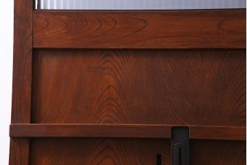 和製アンティーク　総ケヤキ材　漆塗り　赤みを帯びた木肌が味わい深いガラス入り蔵戸(建具、引き戸、玄関戸)