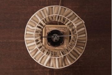 フランスビンテージ　アールデコ　凝った装飾が目を引くスタンドライト(ナイトライト)