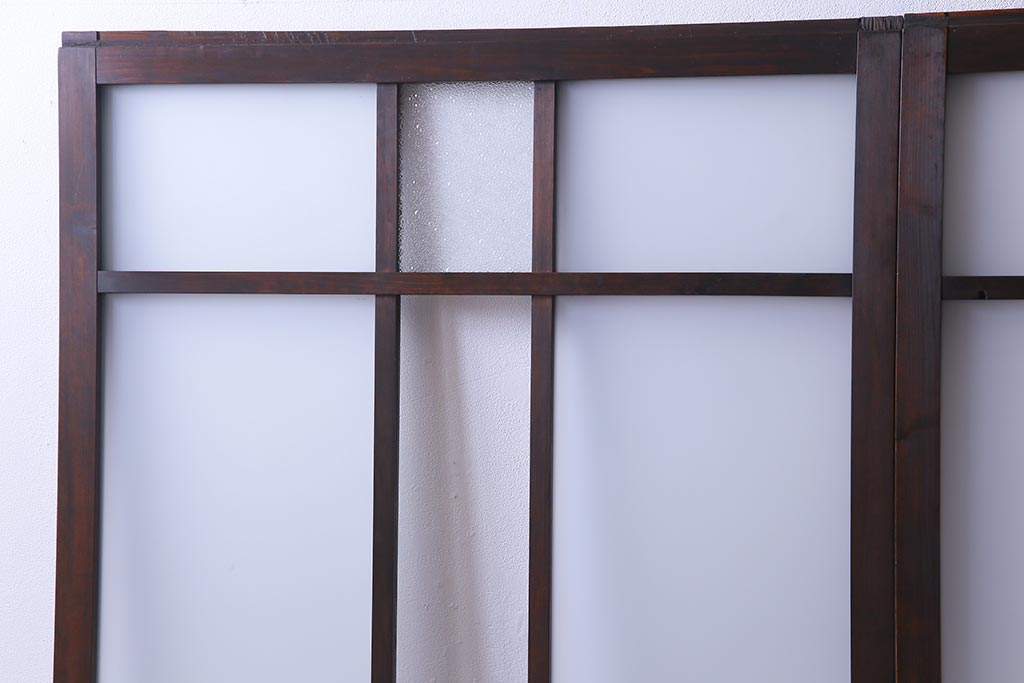 和製アンティーク　昭和初期　ダイヤガラス入り　和モダンな雰囲気漂う味わい深いガラス戸2枚セット(建具、引き戸)