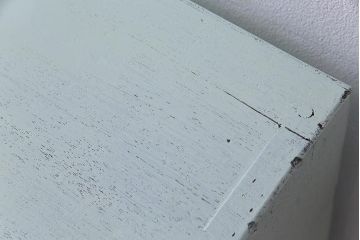 アンティーク家具　リメイク　爽やかなカラーが可愛らしい薄型オープンラック(収納棚、本棚)