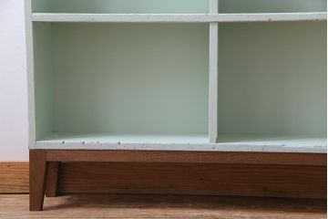 アンティーク家具　リメイク　爽やかなカラーが可愛らしい薄型オープンラック(収納棚、本棚)