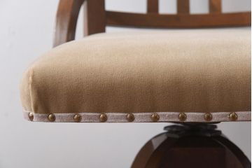 レトロ家具　ナラ材　柔らかな雰囲気が愛らしいレトロな回転チェア(回転椅子、イス)