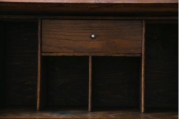 アンティーク家具　イギリスアンティーク　オーク材　ステンドグラスの入ったシックなビューローブックケース(ライティングビューロー、本箱、チェスト)